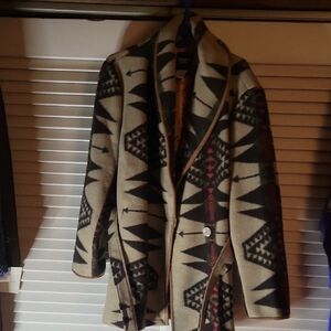 Monroe & Main Black and Cream Arizona Design 3/4 Jacket